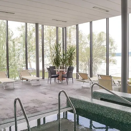 Botel Two Bedroom In Balatonlelle
