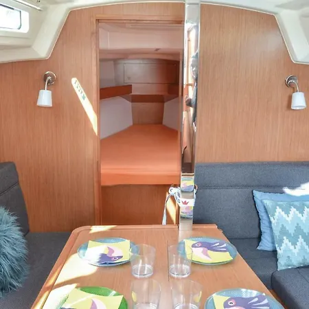 Botel Two Bedroom In